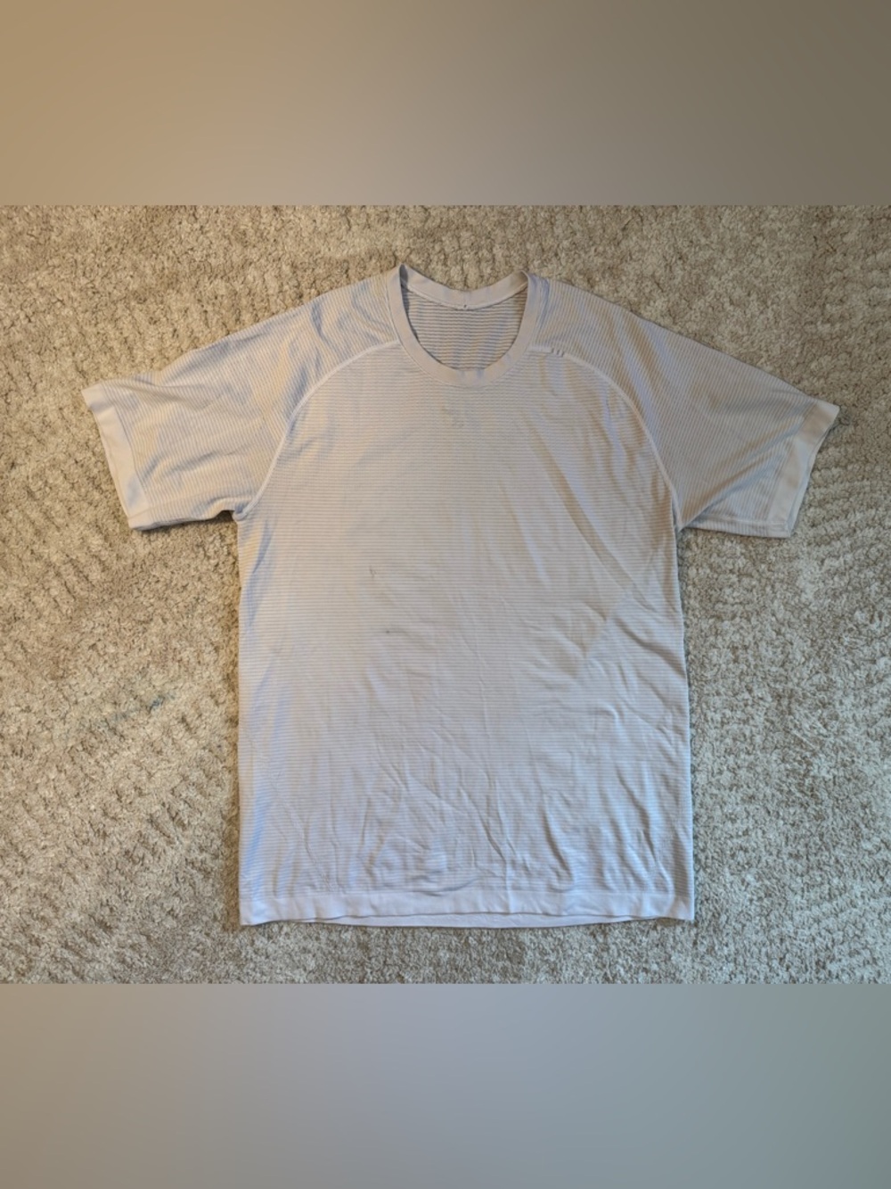 Lululemon men’s tee - size M - EUC